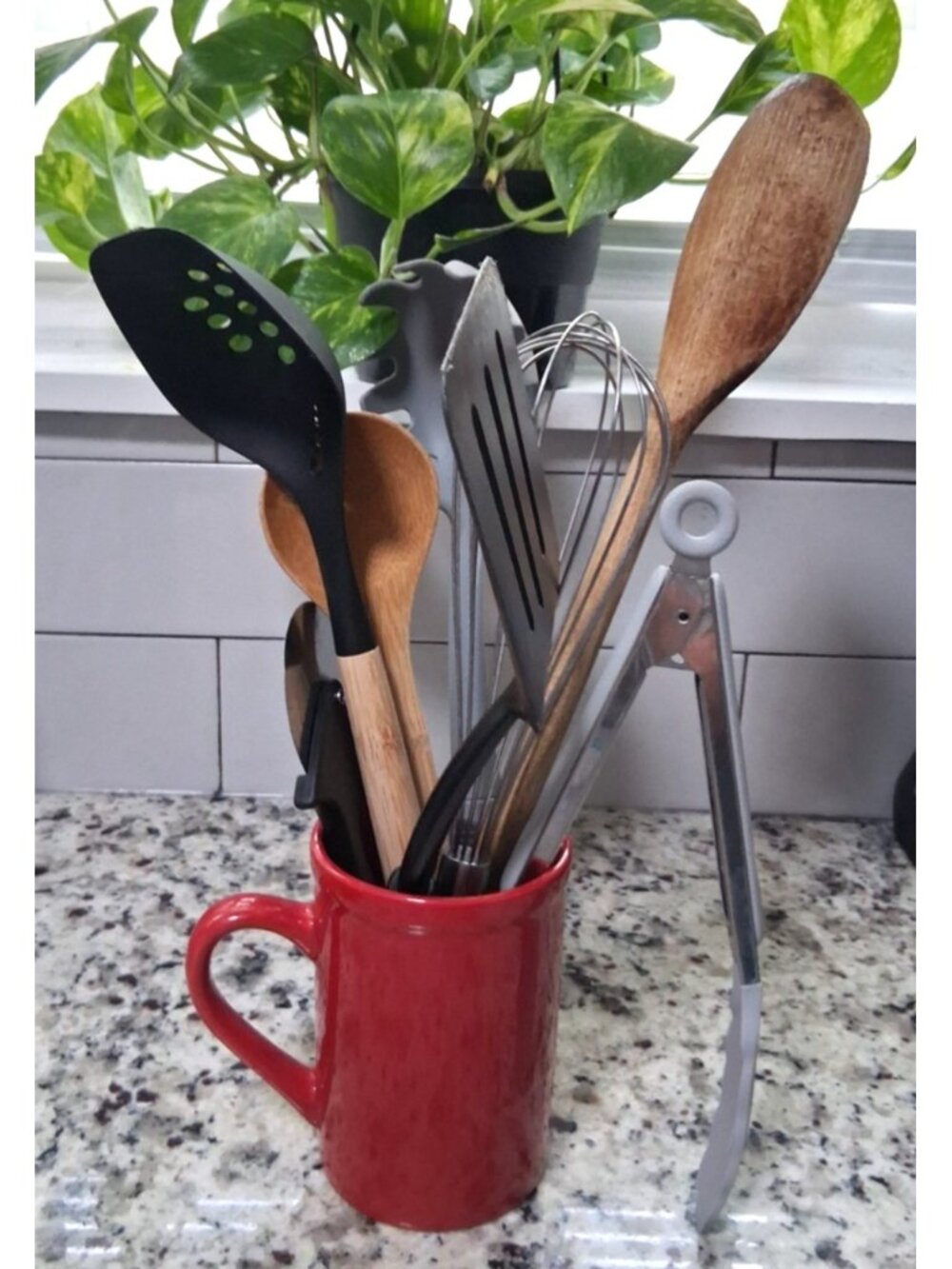 Bundle Of 8-Assorted Kitchen Gadgets/ Black Nylon Utensils-and red storage cup